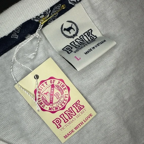 Victoria's Secret PINK white t-shirt with rainbow heart design in women’s Large - Picture 5 of 7